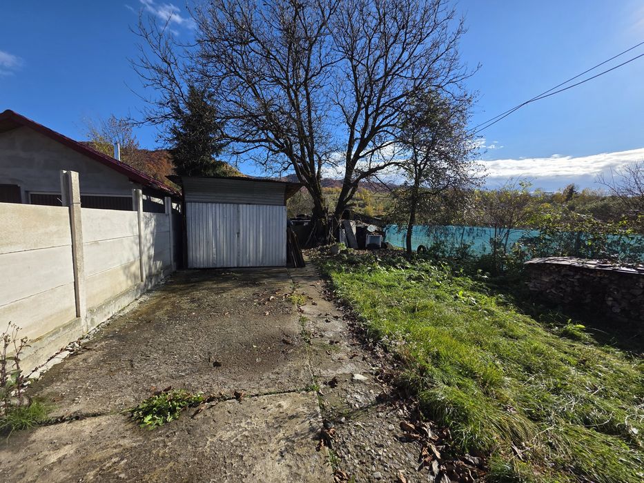 Casa in Cimpa strada principala