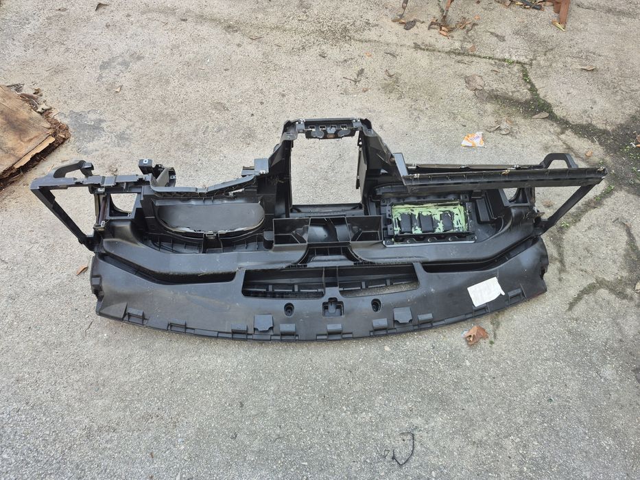 Арматурно табло без ербег за голф 6