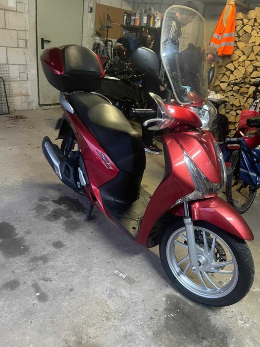 Scuter Honda SH 125i