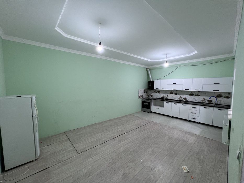 Сергели чорток участа 4.3 соток 5 комнатная