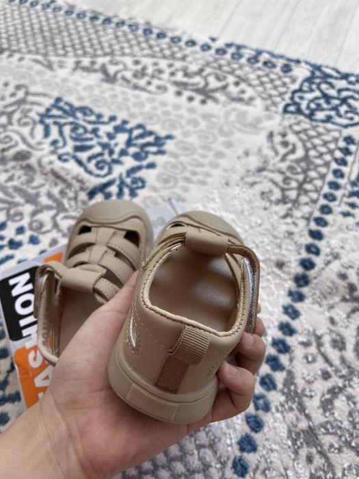 Новый сандали детский 17,5 см