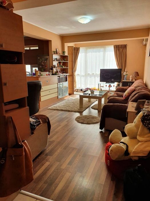 Apartament de inchiriat