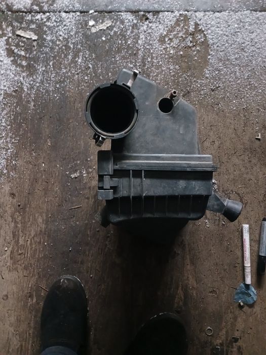 Корпус воздушного фильтра БМВ Е36