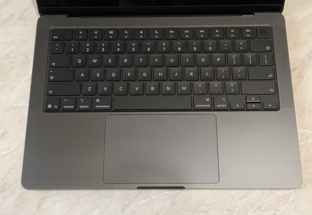 MacBook Pro 14 M5PRO 24/1TB 14 циклов