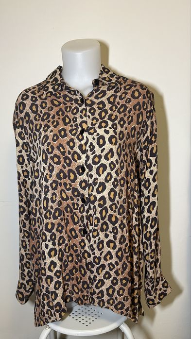Camasa subtire cu imprimeu leopard marimea M