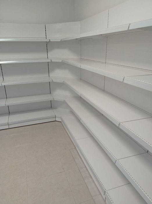 Вътрешен ъглов модул за крайстенен стелаж