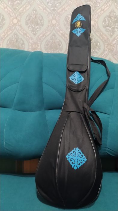 Домбыра сатылады