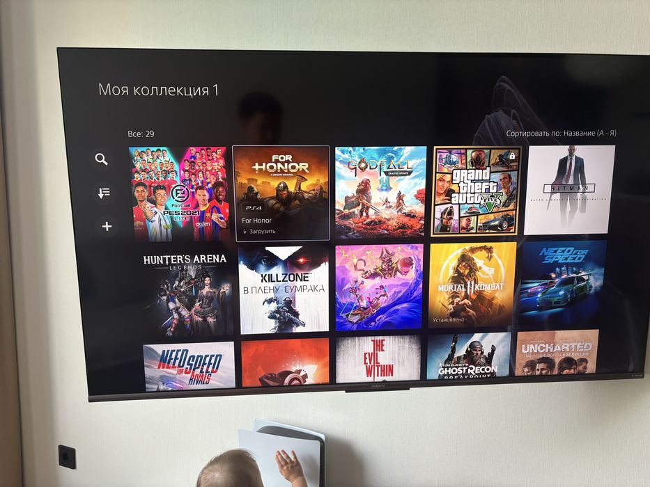 Продам ps5 с двумя джостиками и играми