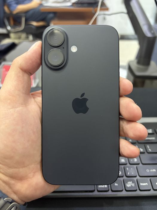 iPhone 16 Черный Sim+eSim 97%