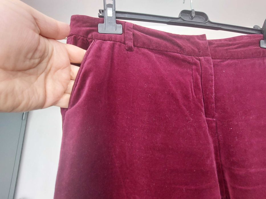 Pantalon de catifea visiniu