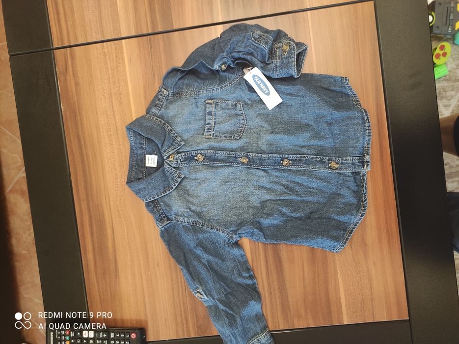 Нови ризи за момче Old Navy 86