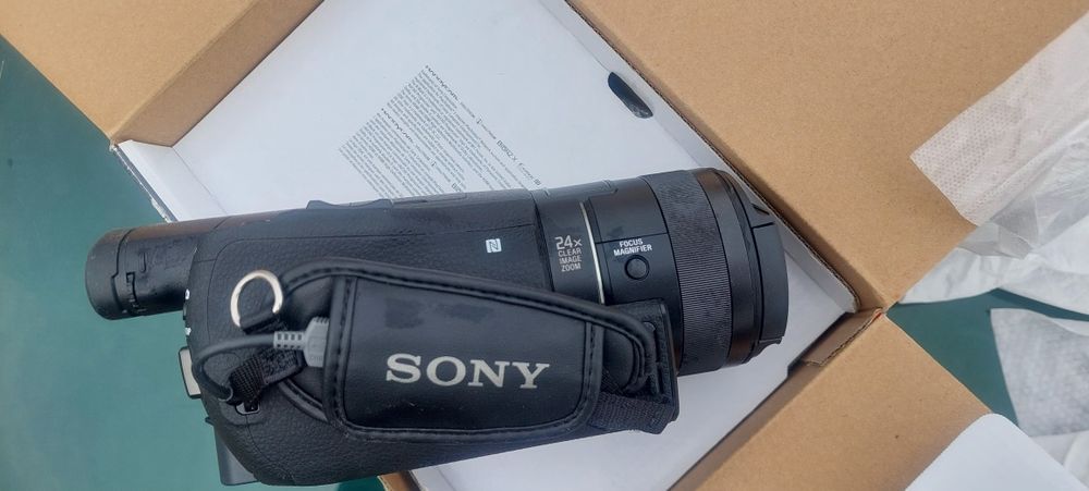 Cameră Sony CX 900E