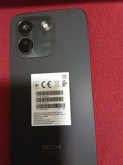 Vând smartphone Xiaomi Redmi Note 17 Pro Max 5G, varianta de top cu 256GB stocare interna și 8GB RAM, culoare Black . Telefonul este absolut nou