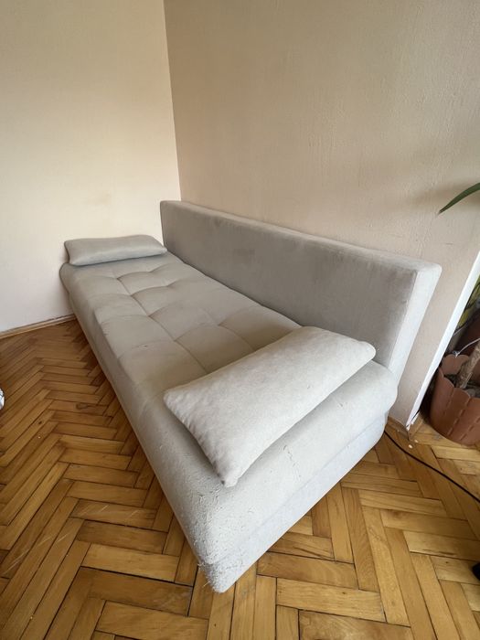 Диван с ракла