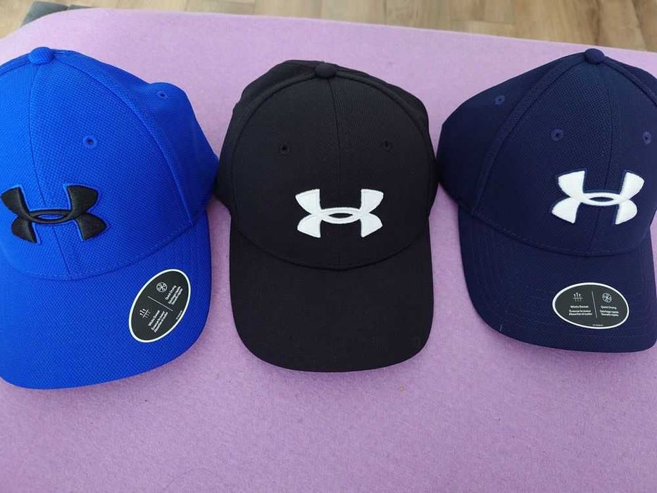 Sepci noi Under Armour Men's UA Blitzing 3.0 Cap  Negru cu sigla Alba