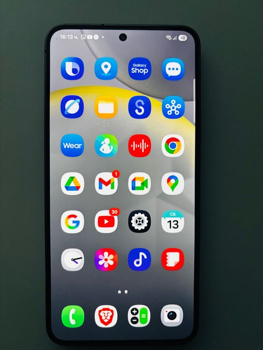 Samsung Galaxy S24 в Черно (256GB) КАТО НОВ (едни от най-добрите сега)