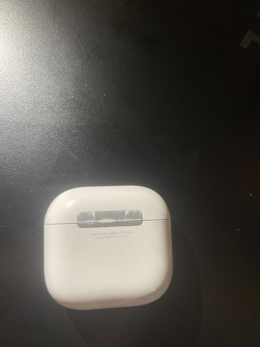 airpods 4 noise cancel