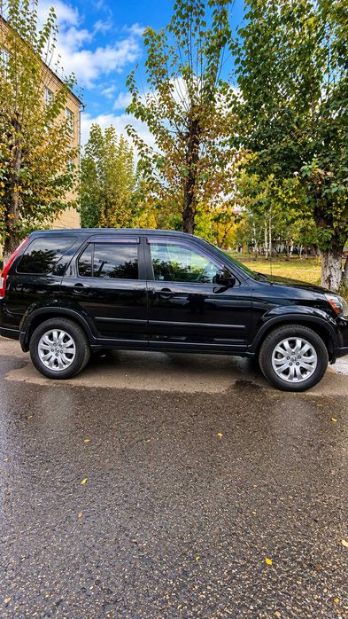 Honda CR-V, 2005 год