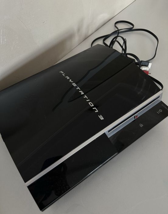 Play Station 3 продаю прошитая