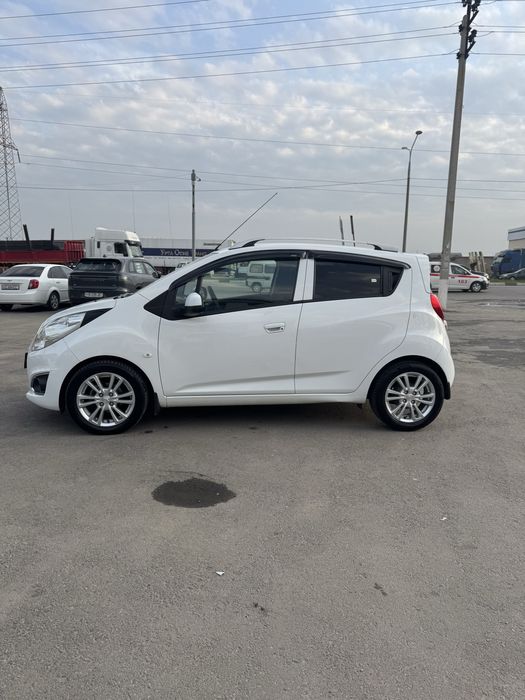 Spark 2016 avtomat sotiladi