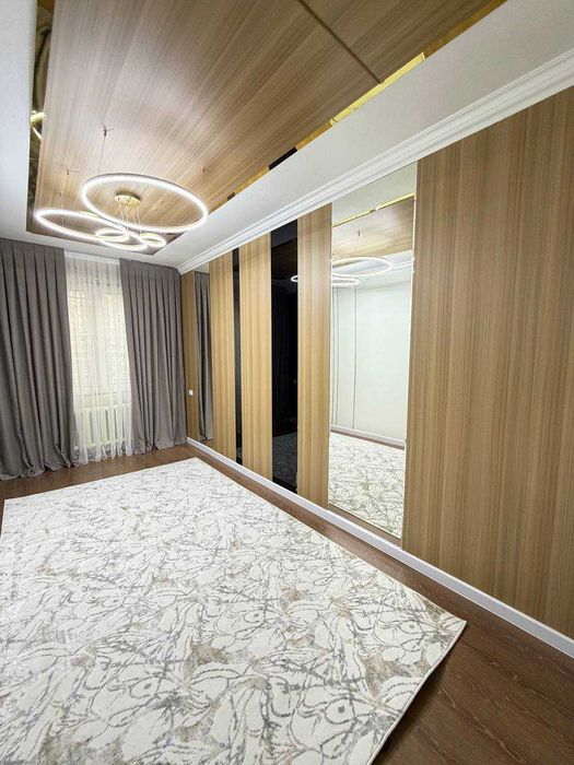 СРОЧНО Продается квартира в Mирзо Улугбек нологовой 19дом 2*3ком 1этаж