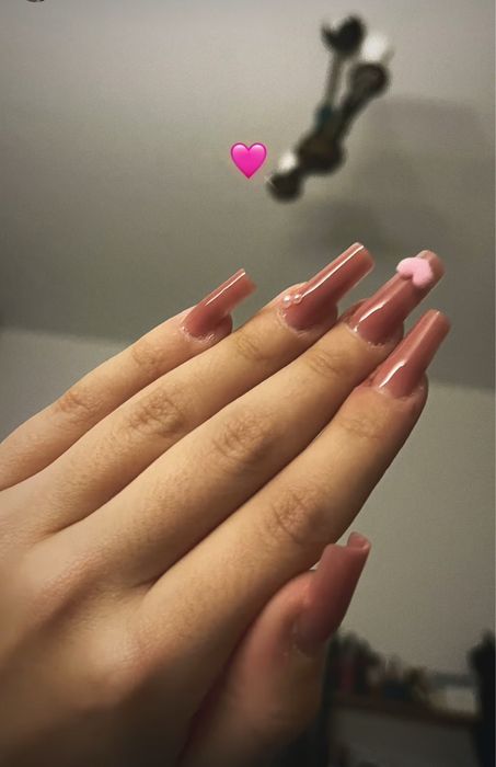 Manichiura cu gel, construtii unghii cu gel