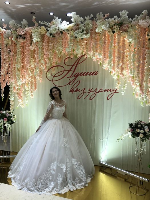Свадебное платье