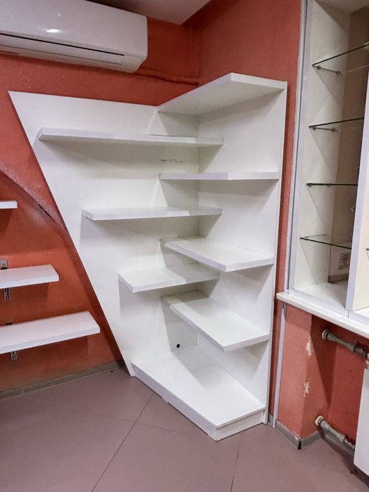 Продам оборудование , полки шкафы