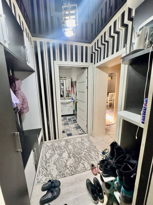 Срочно продается квартира Алгоритм 30кв ипотека бор Квартира сотилади