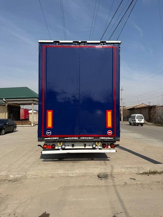 Мерседес актрос отличный состояние