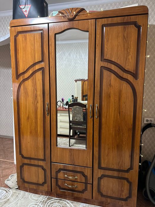 продам спальный гарнитур
