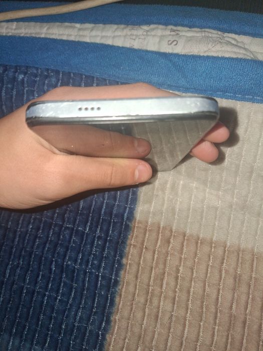 Продам TECNO SPARK 20C 128гб