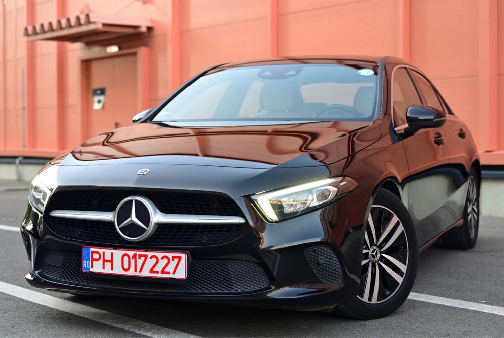 MERCEDES-BENZ E-Class 0 — imagine 4