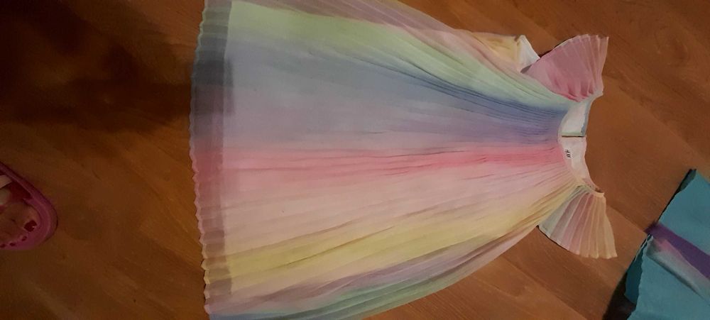 Комплект Prenatal 3m 50лв Яке и сако 116-10лв Пантофки, Пончо, Суичер