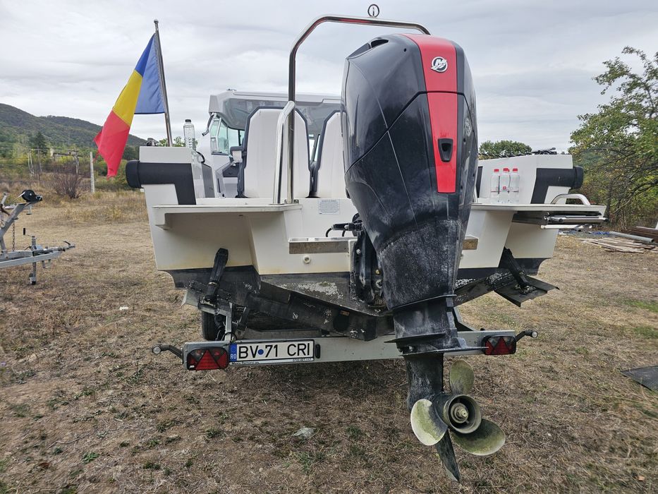 Barcă  AXOPAR 24 ,peridoc inclus