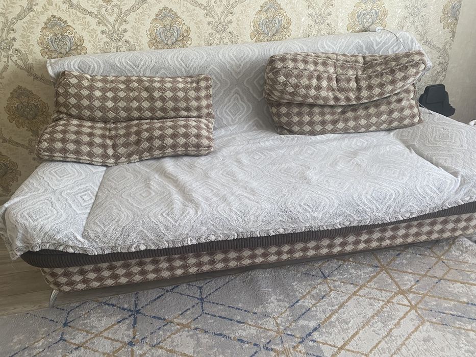 Продам диван 20000