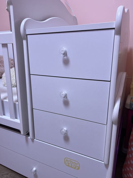 Детска кошара,трансформираща се в легло