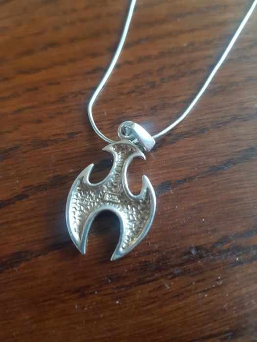 (9) Lant argint 925 italy pandantiv scut,impecabil