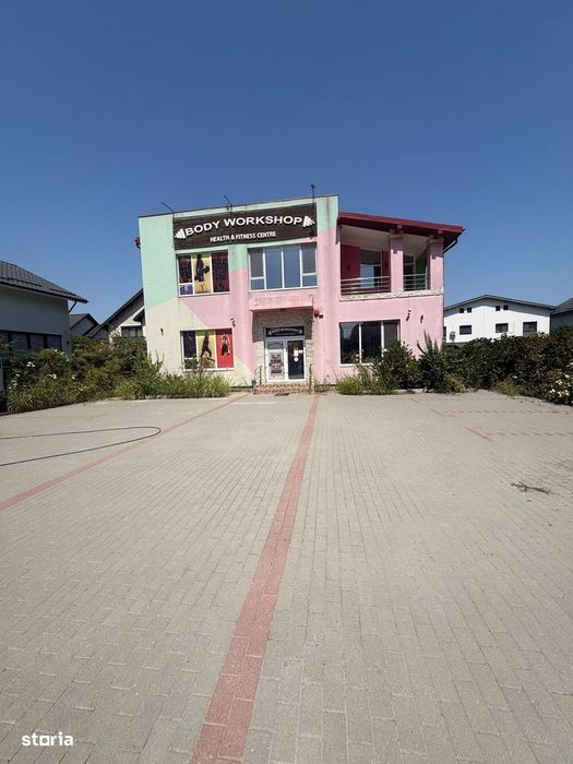 Spatiu comercial/birouri/clinica/fitness 650 mp