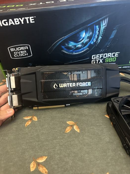 Nvidia Gtx 980 gigabyte 4gb cu racire pe lichid
