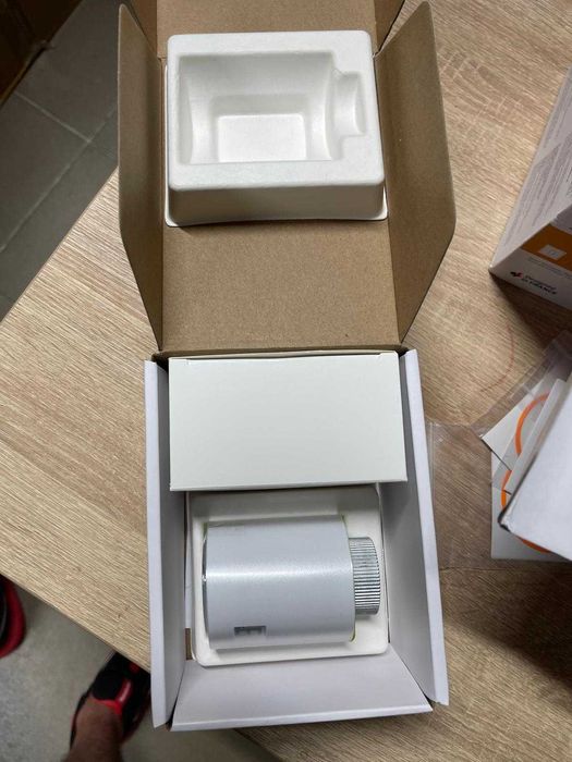 Set 4 capete termostatice inteligente Netatmo – Control de la distanță al încălzirii, economisire de energie, compatibile cu Alexa și HomeKit