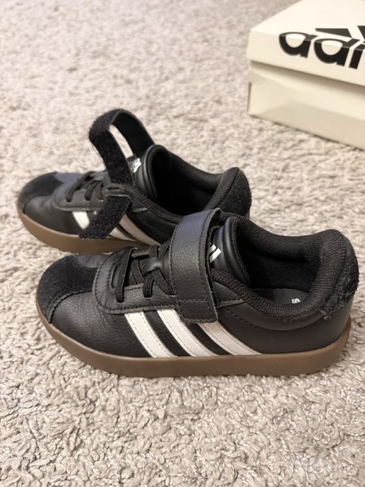 Продаются кроссовки Adidas