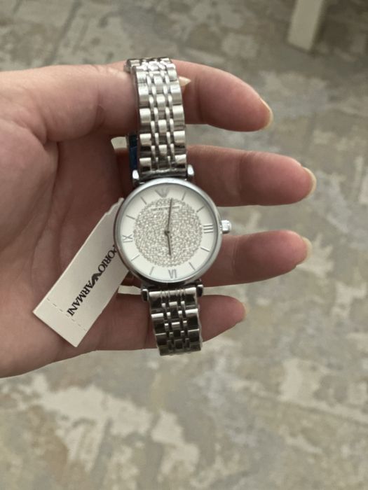 Продам часы Армани