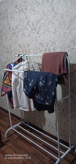 вешалка напольная