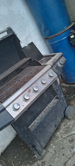 Grătar pe gaz dangrill