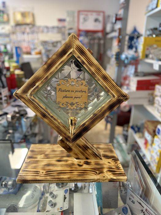 Cadoul perfecta Rezervor personalizat tuica/vin/shot etc