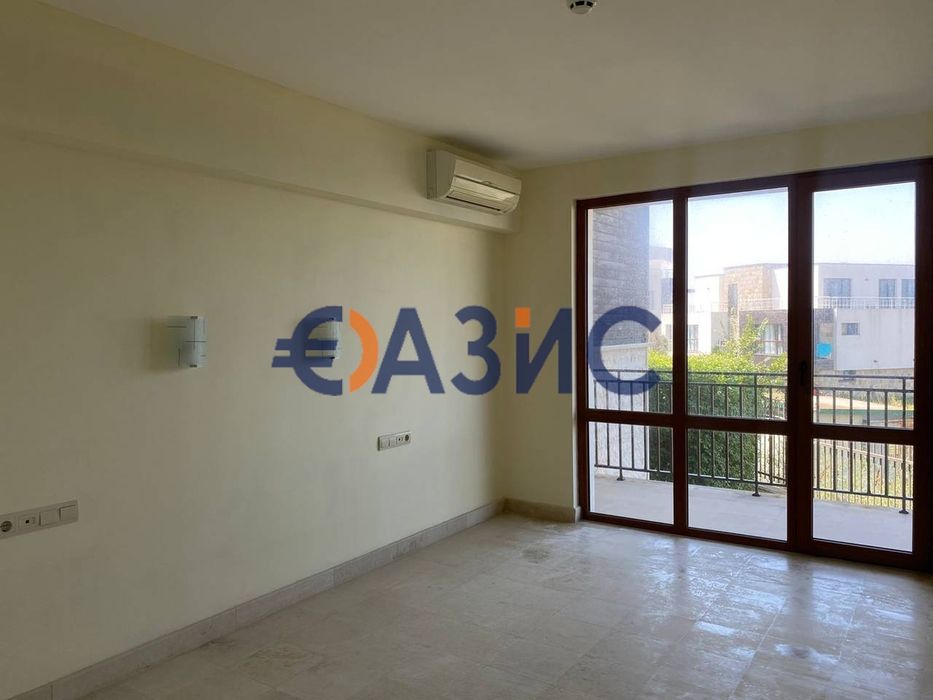 Продава се Къща в Созопол - 162 кв.м за 2038 €/кв.м - Снимка #2