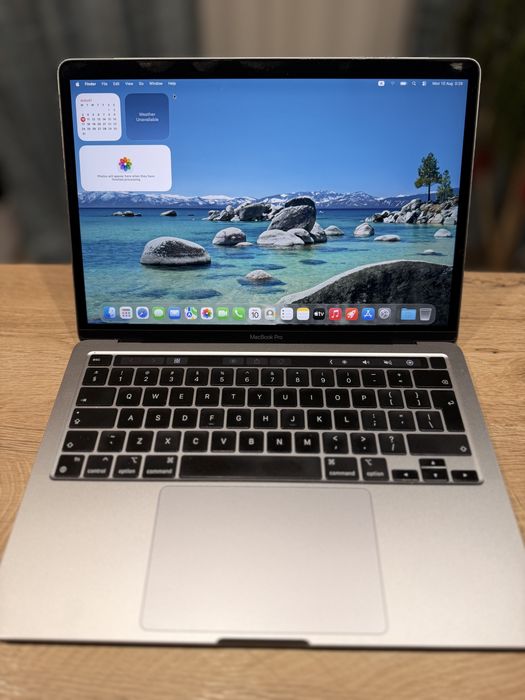 MacBook Pro M2, 13'', 16GB (2022)