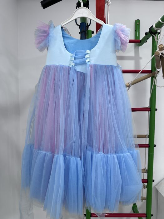 Платье нарядное на 5-7 лет