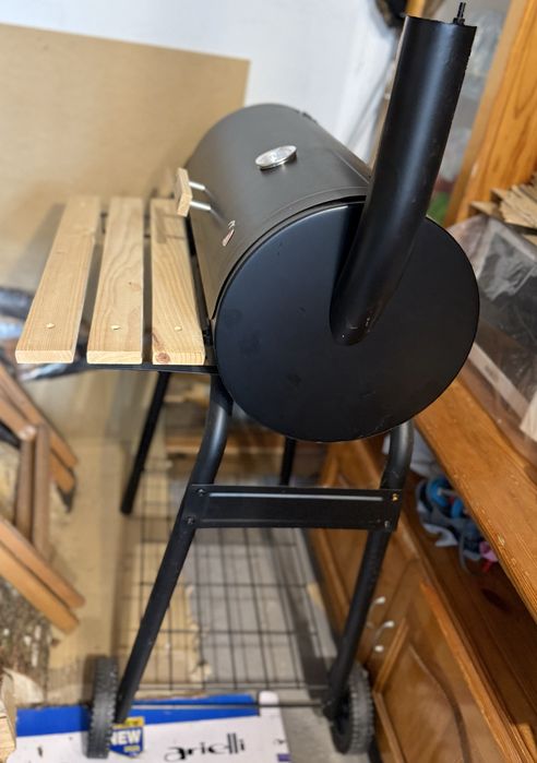 Барбекю с две камери